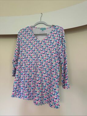 Women’s V-Neck Long Sleeve Top in White with Pink & Blue Pattern